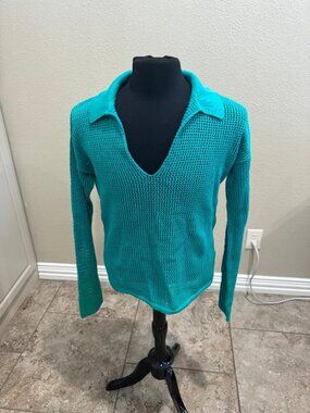 Gap Green Long Sleeve open weave vneck sweater